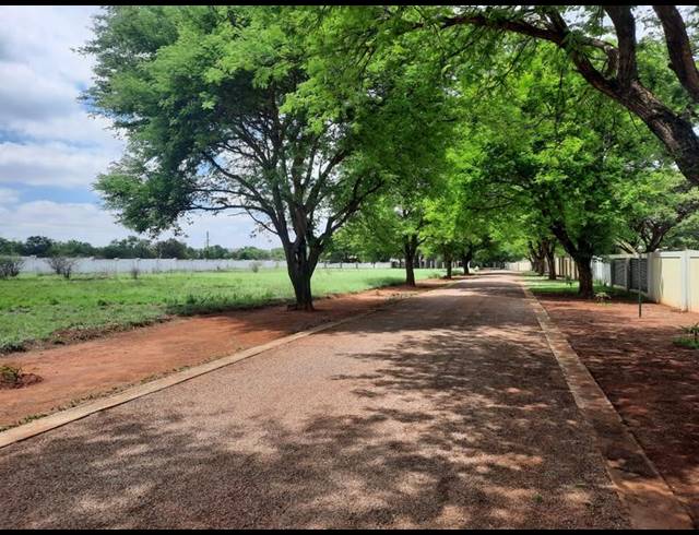 LAND FOR SALE IN KAMEELDRIFT EAST